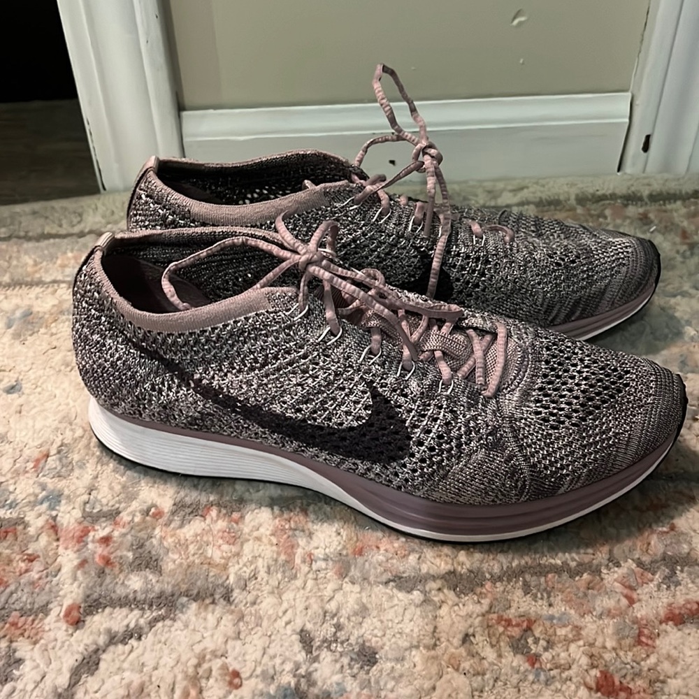 Nike Flyknit Racers
